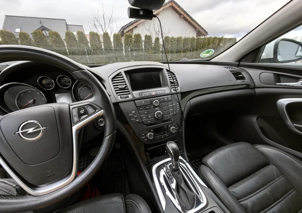 Opel Insignia cena 25500 przebieg: 256000, rok produkcji 2012 z Lębork małe 79